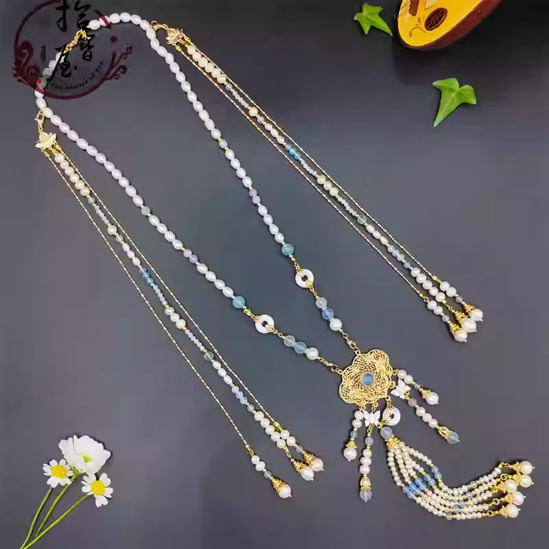 long life lock pearl necklace