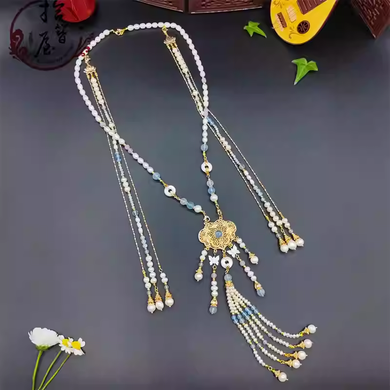long life lock pearl necklace