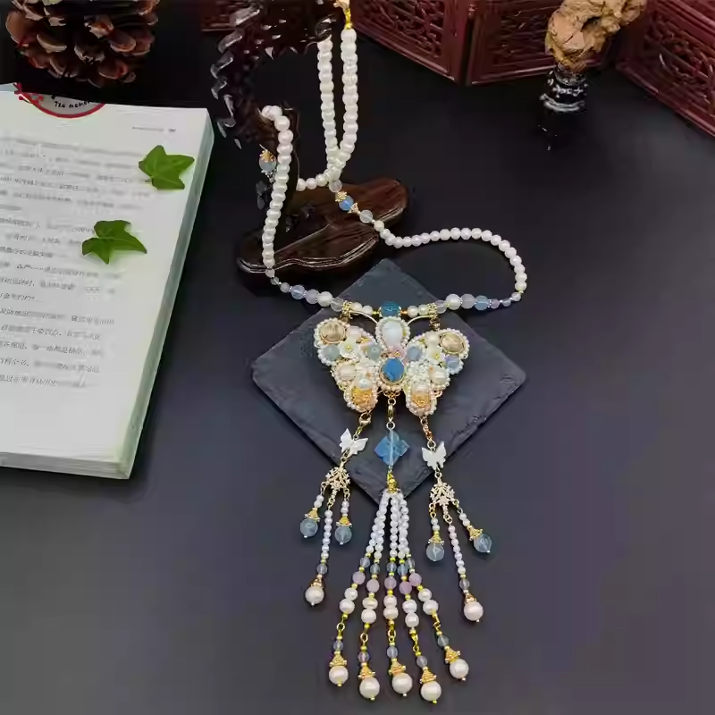 sapphire pearl sweater chain